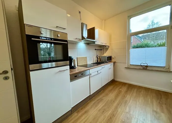 Charmante Altbauwohnung An Der Kesselschleuse 1 Emden