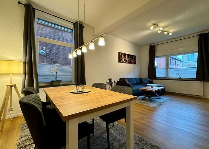 Charmante Altbauwohnung An Der Kesselschleuse 1 Apartman